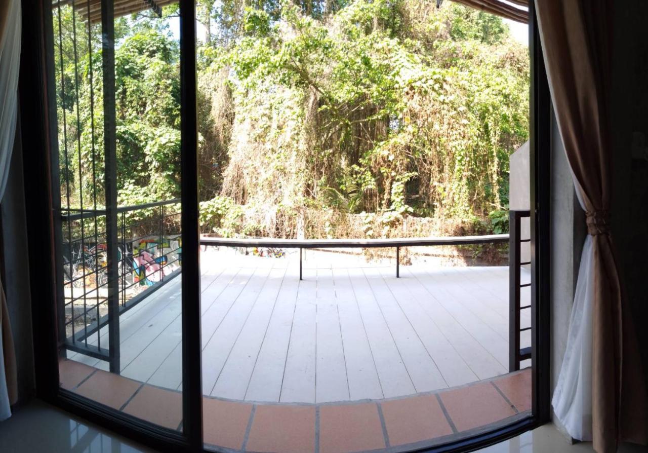 White Jail At Koh Tao Hostel Εξωτερικό φωτογραφία