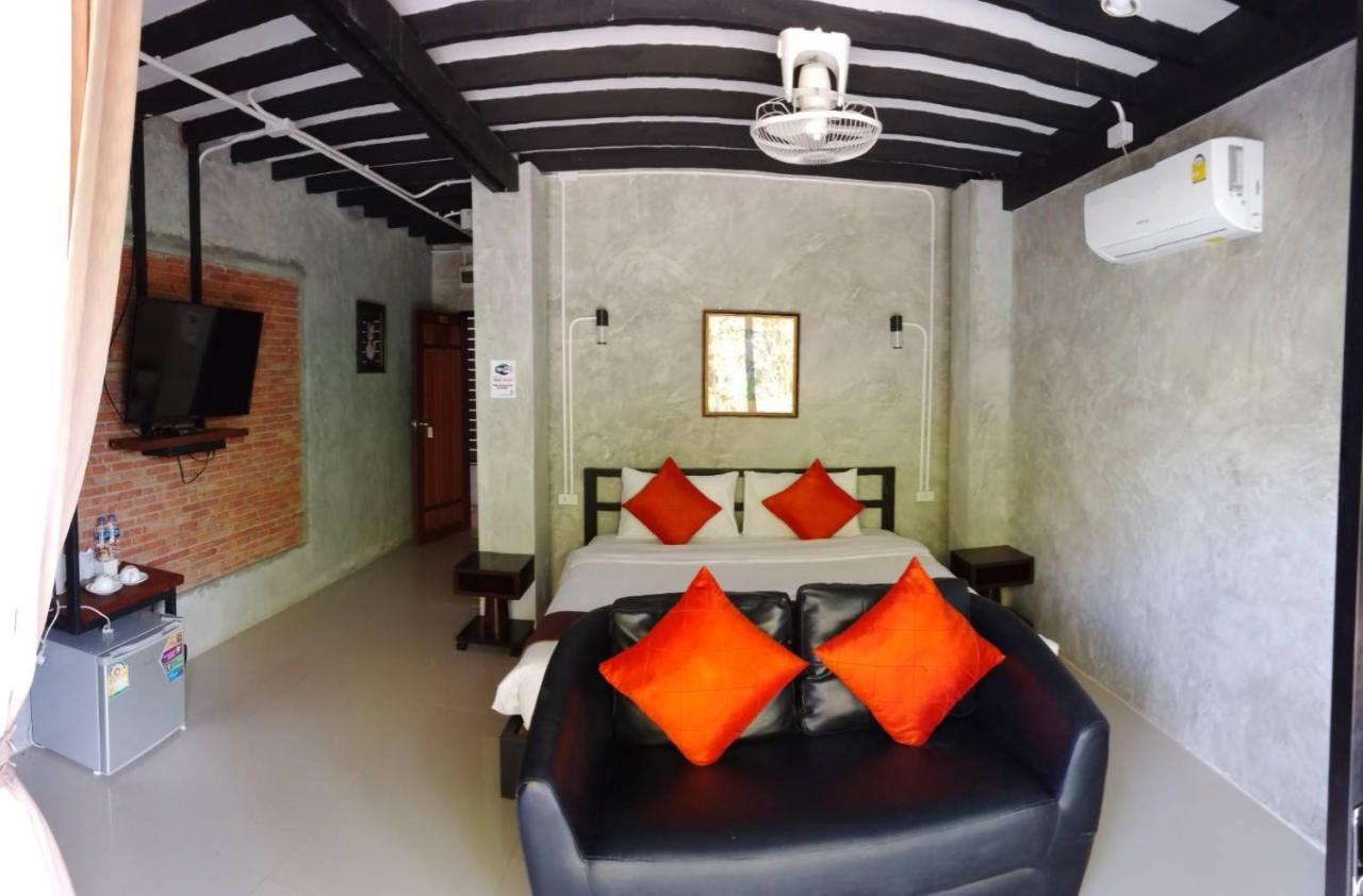 White Jail At Koh Tao Hostel Εξωτερικό φωτογραφία
