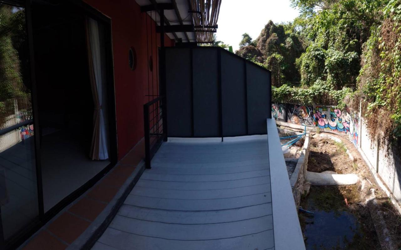 White Jail At Koh Tao Hostel Εξωτερικό φωτογραφία