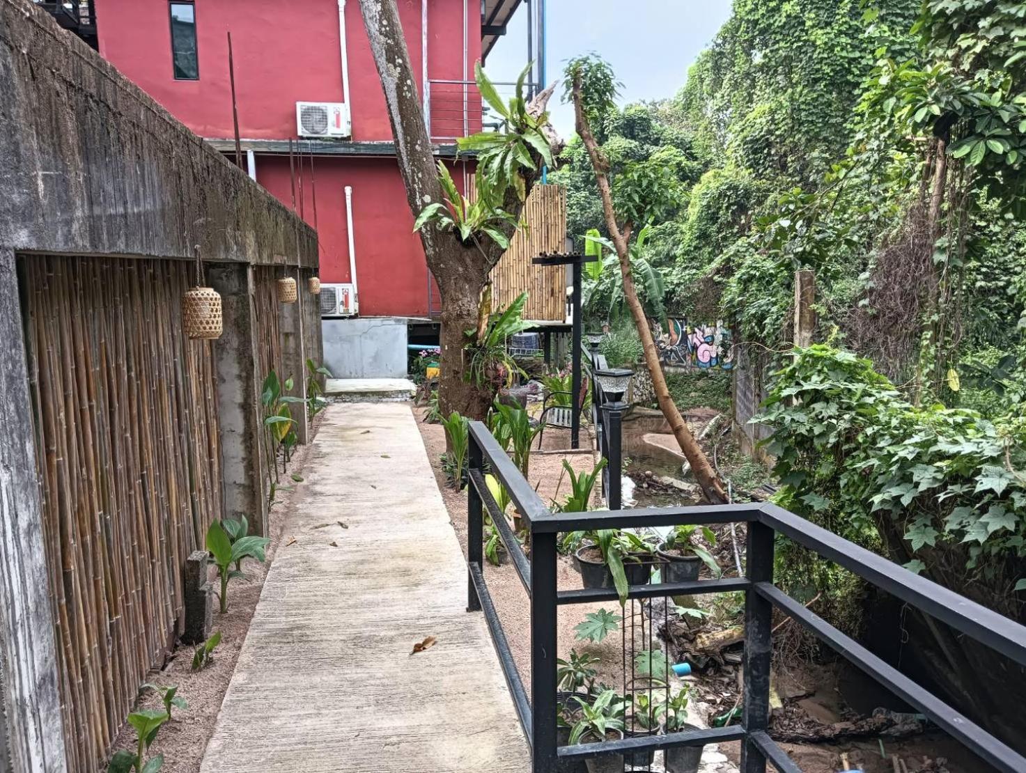White Jail At Koh Tao Hostel Εξωτερικό φωτογραφία