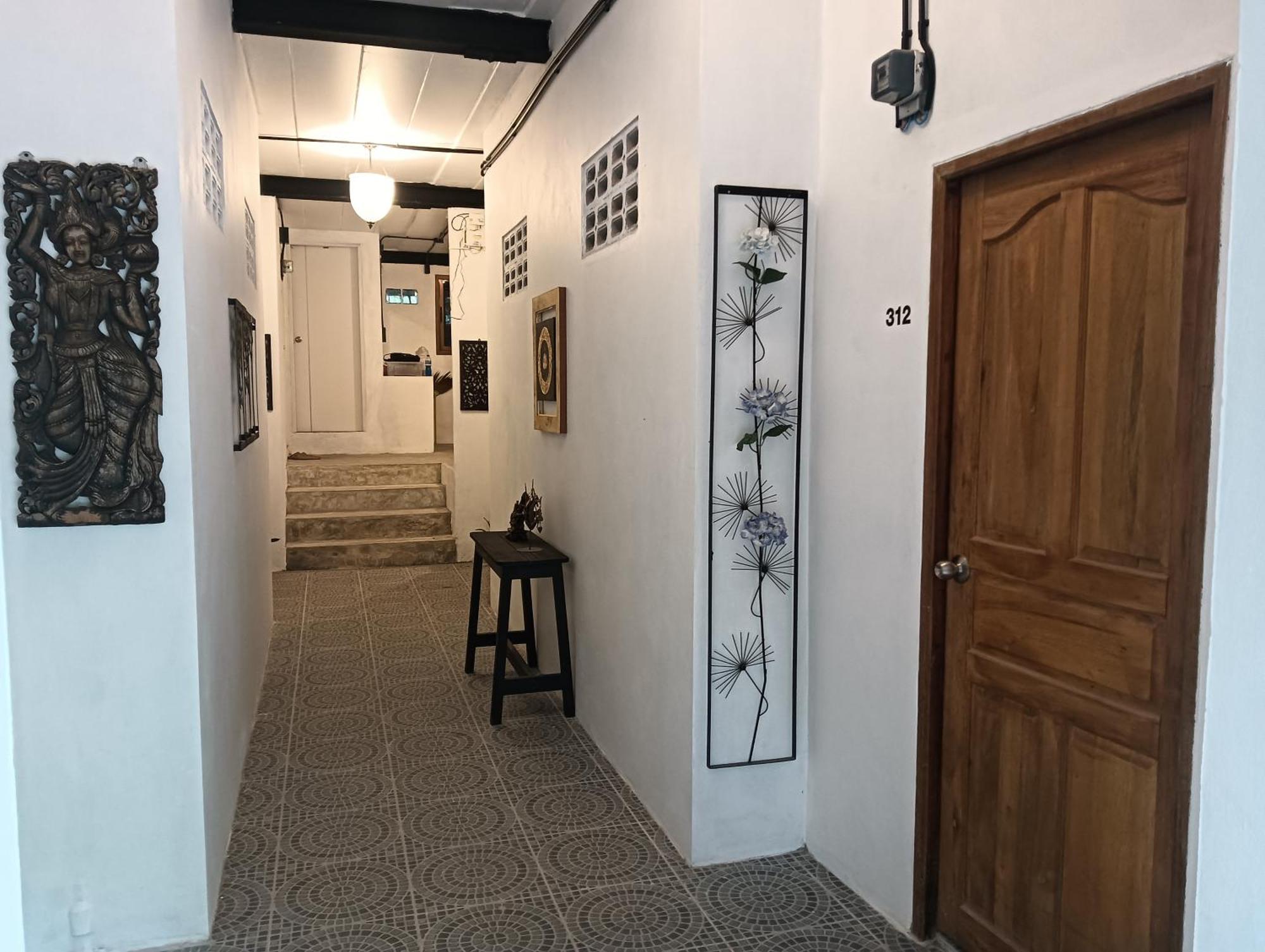 White Jail At Koh Tao Hostel Εξωτερικό φωτογραφία