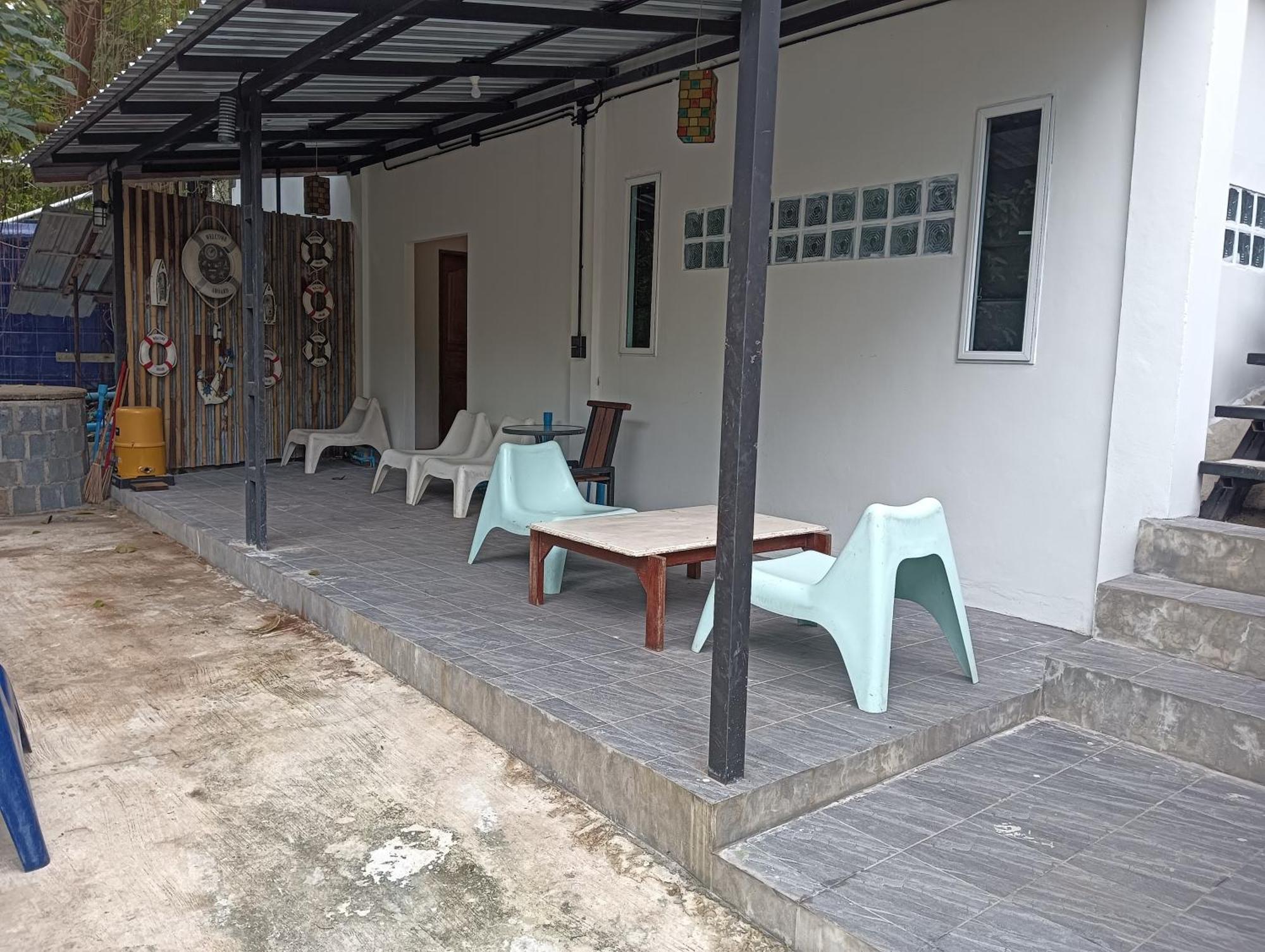 White Jail At Koh Tao Hostel Εξωτερικό φωτογραφία